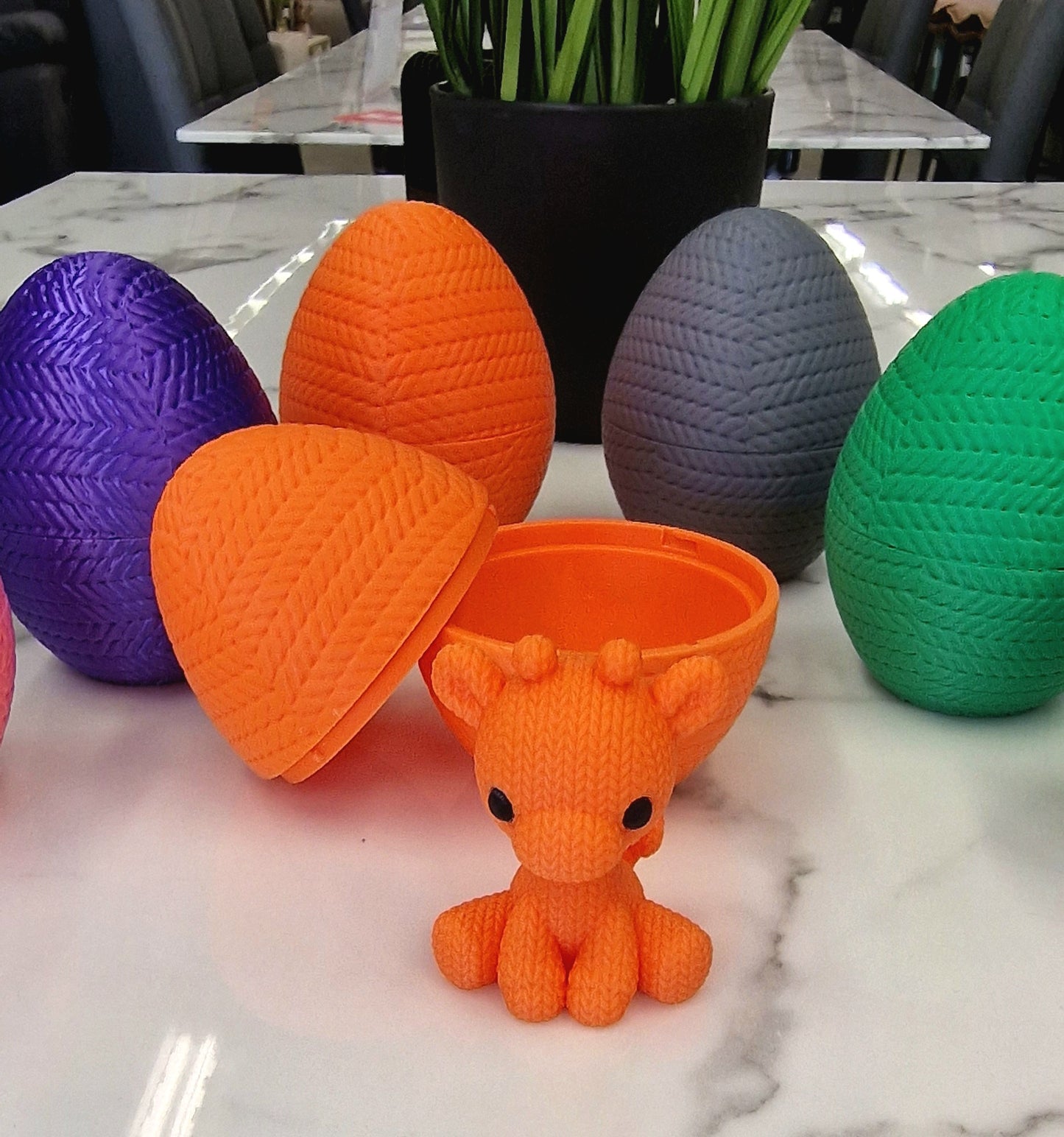 3D Printed Giraffe Knitamal – Knitted-Style PLA Giraffe Figurine
