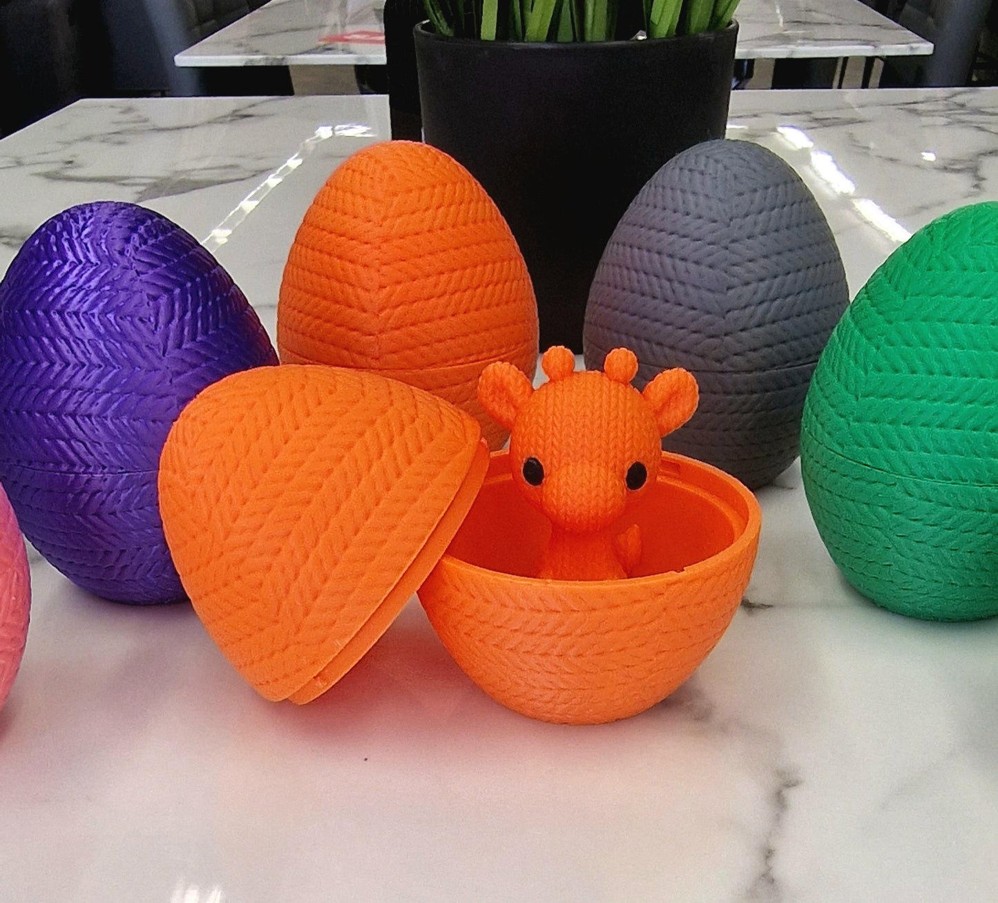 3D Printed Giraffe Knitamal – Knitted-Style PLA Giraffe Figurine