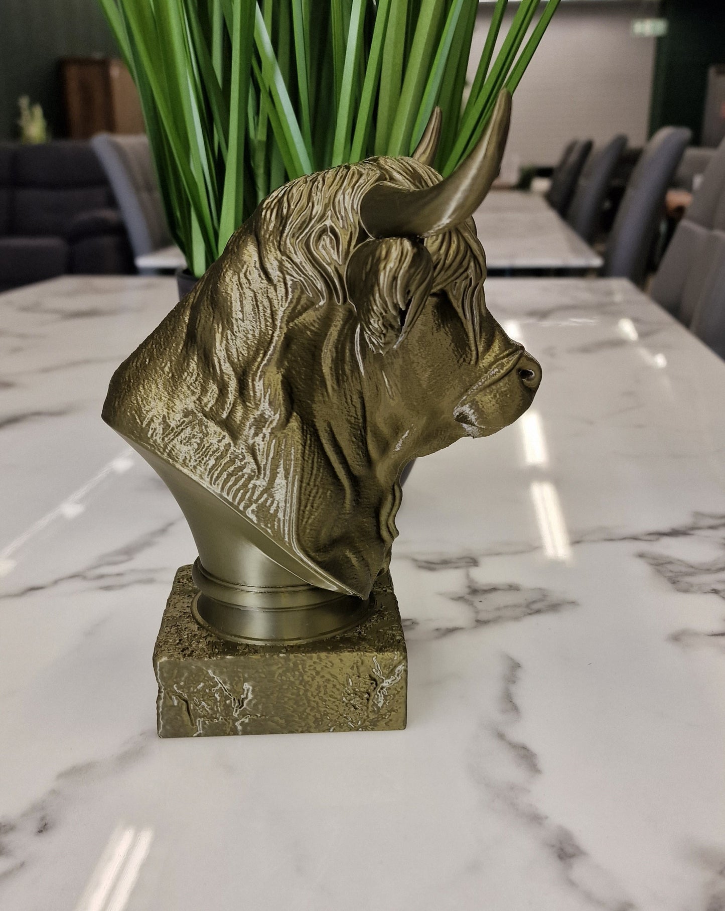 3D Printed Highland Cow Bust – Scottish Highland Cattle Shelf Décor