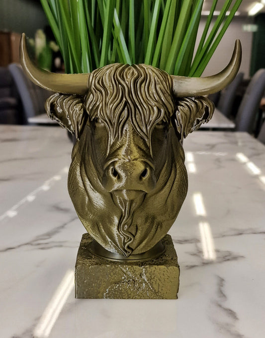 3D Printed Highland Cow Bust – Scottish Highland Cattle Shelf Décor