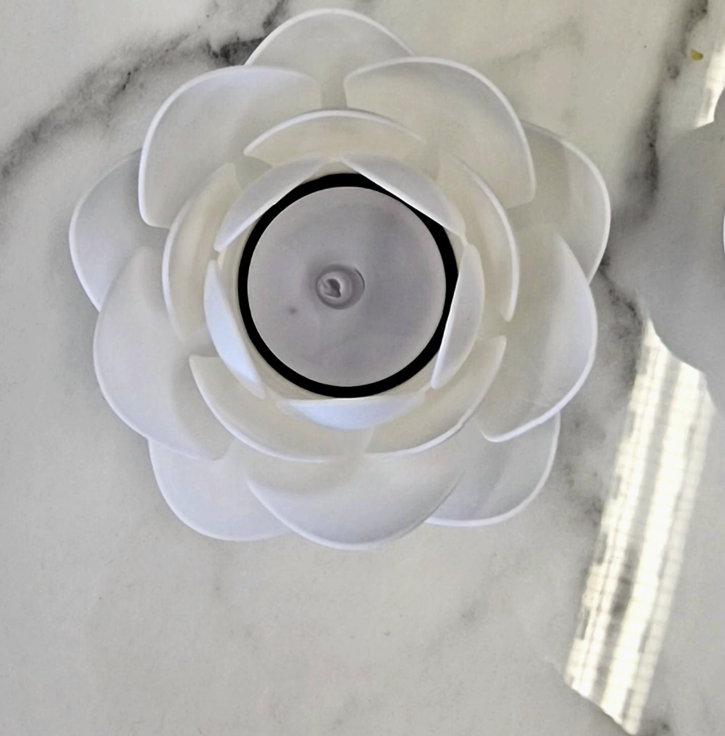 3D Printed Lotus Flower Tea Light Lamp – Elegant Home Decor in PLA