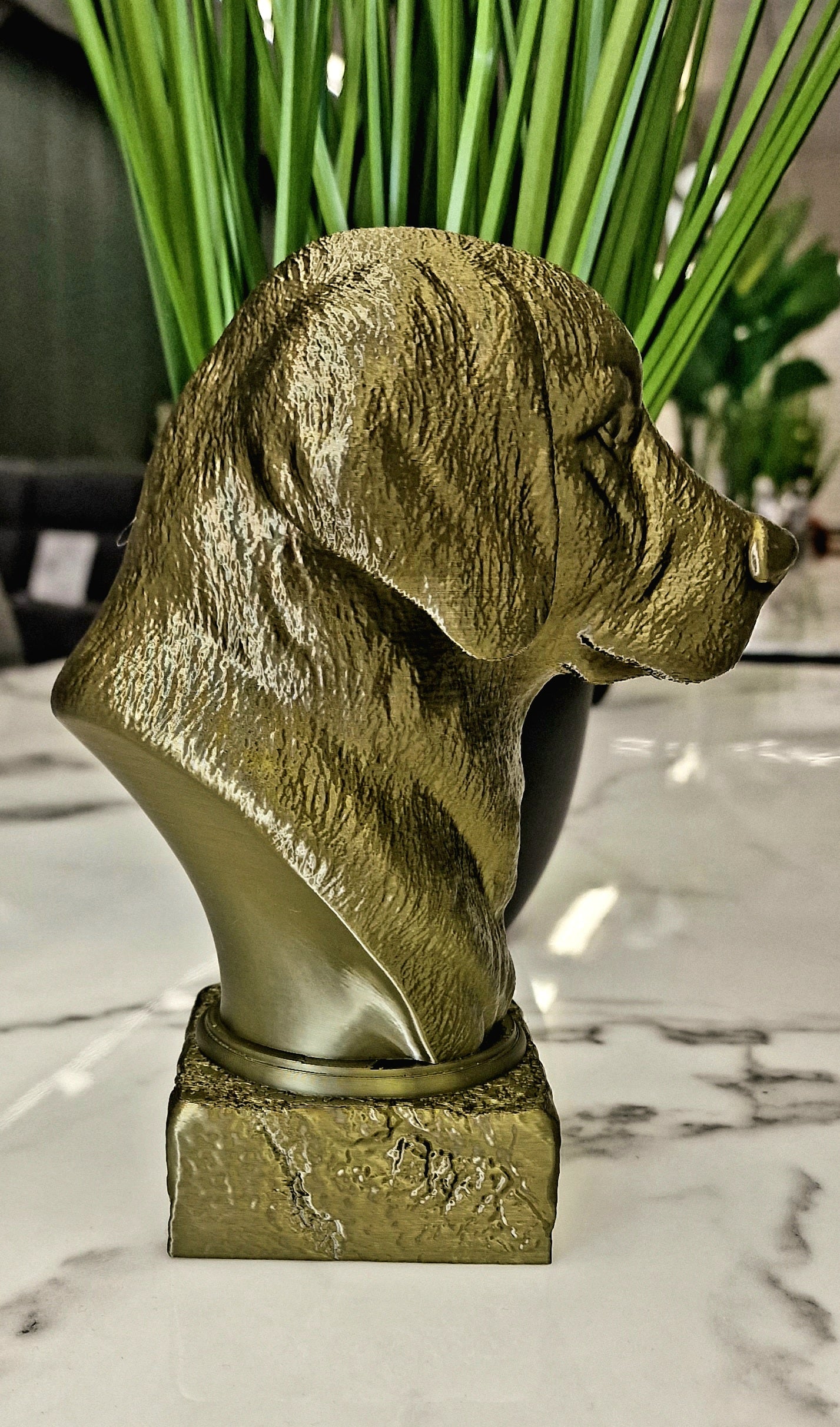 3D Printed Golden Retriever Bust – Detailed Dog Sculpture Home Décor