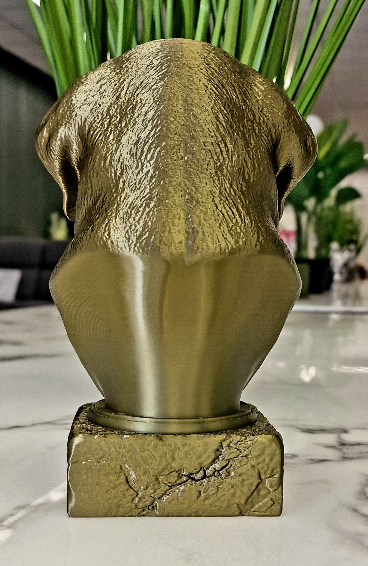 3D Printed Golden Retriever Bust – Detailed Dog Sculpture Home Décor
