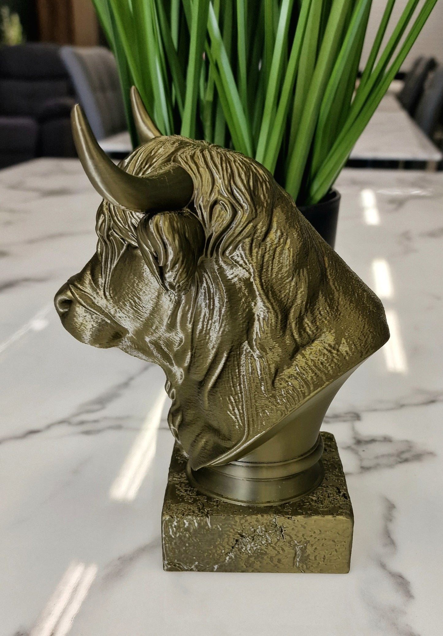 3D Printed Highland Cow Bust – Scottish Highland Cattle Shelf Décor