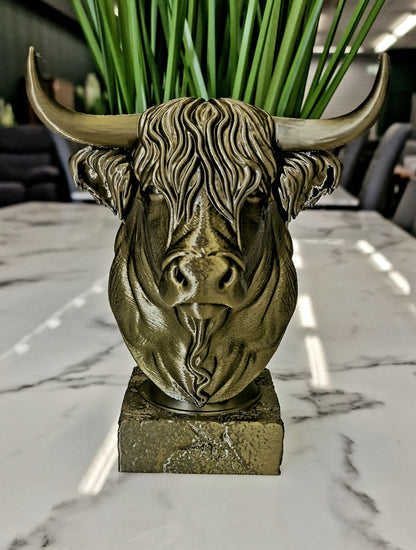 3D Printed Highland Cow Bust – Scottish Highland Cattle Shelf Décor