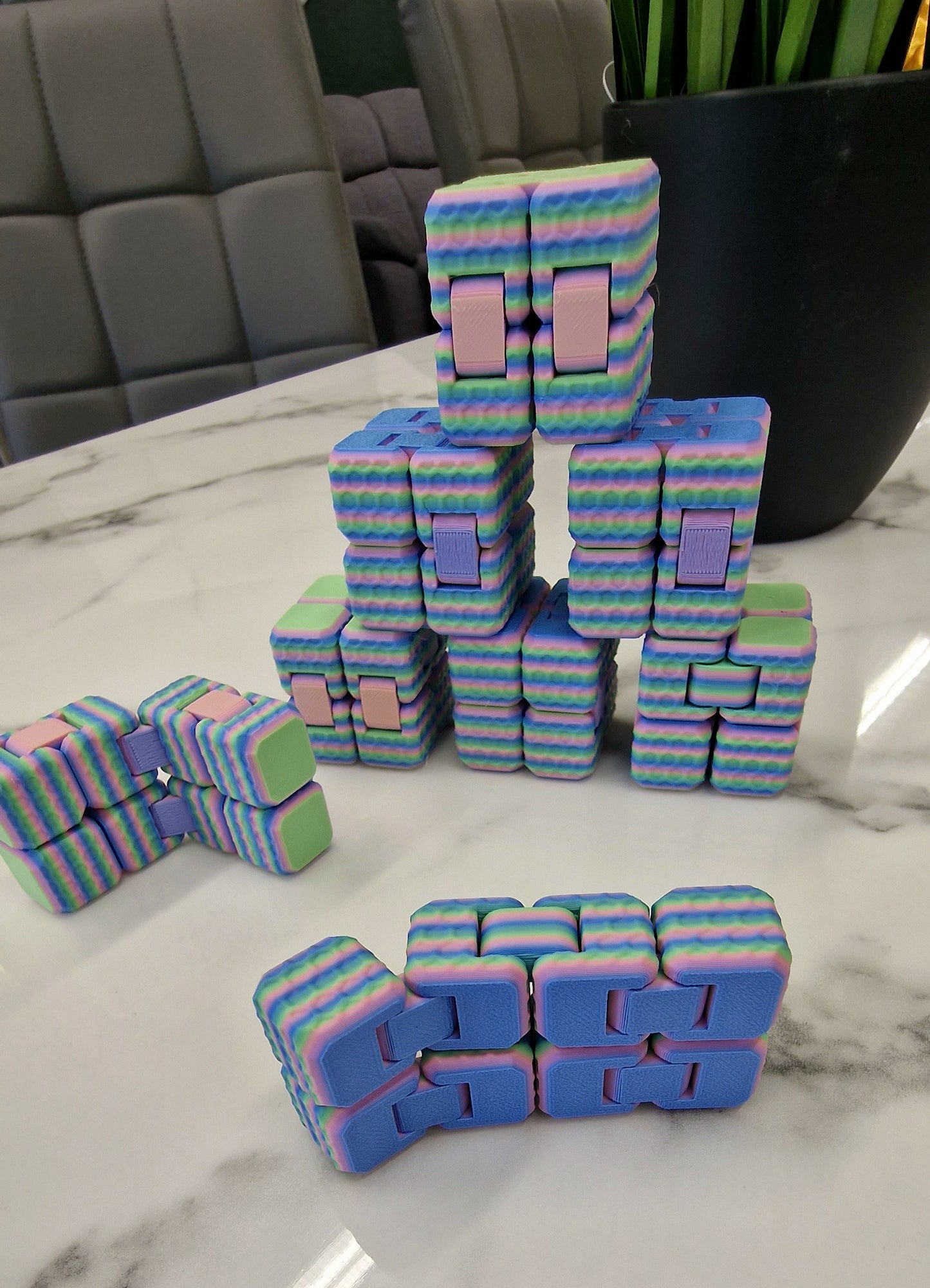 3D Printed Multicoloured Infinity Cube Fidget Toy – Articulated Puzzle for Stress Relief & Focus